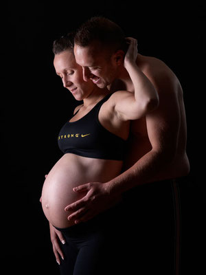 Portrait de grossesse en studio